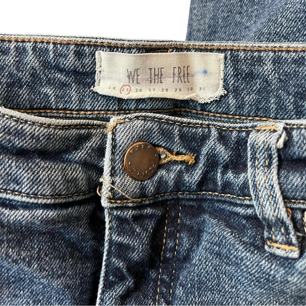 We The Free Free People Medium Wash Denim Distressed Jeans Women’s Size … - Picture 5 of 6